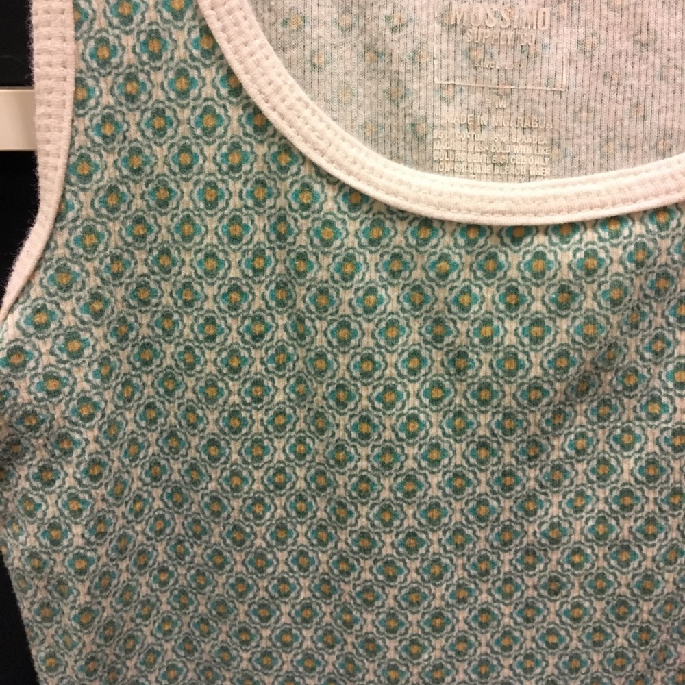 Tank top - Picture 2 of 3
